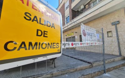 El Ayuntamiento de Elda comienza las obras de remodelación y ampliación de la Plaza Joan Miró para generar una nueva zona verde de 2.500 metros cuadrados