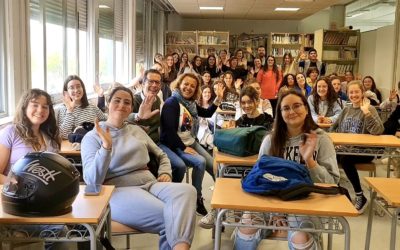 El alcalde Rubén Alfaro da la bienvenida a 20 estudiantes franceses que permanecerán en Elda durante toda la semana dentro de un viaje de intercambio con el IES Monastil