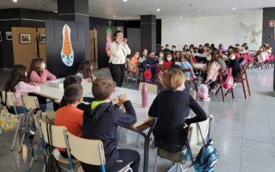 Sesenta niños y niñas eldenses participan desde hoy y hasta el próximo lunes en la primera edición de PascuCalza que se desarrolla en las instalaciones del Museo del Calzado