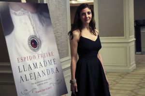 Ciclo de conferencias Otoño Caixapetrer – “Llamadme Alejandra”. Espido Freire