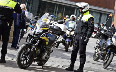 Un Policía Local de paisano retiene a un hombre tras negarse a pagar lo que había sustraído y forcejear con la empleada