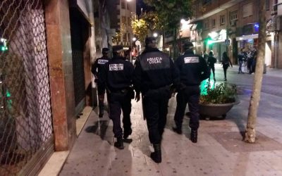 La Policía Local activa un dispositivo especial los fines de semana para combatir el incivismo
