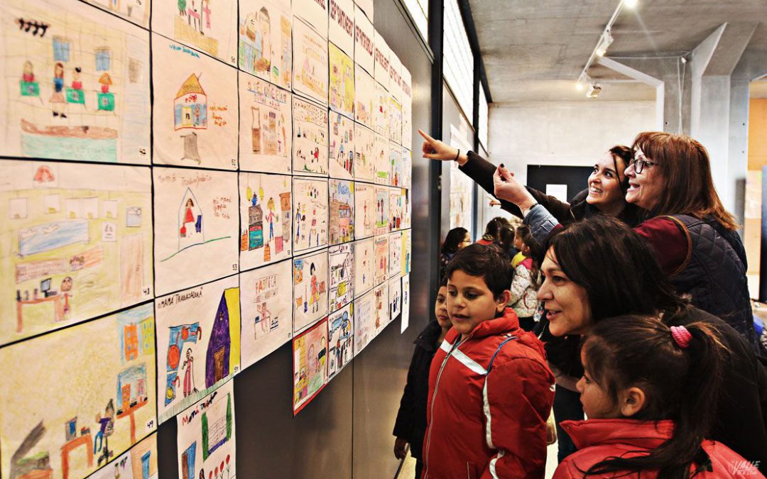EXPOSICIÓN CONCURSO XI DIBUJO MAMÁ TRABAJADORA