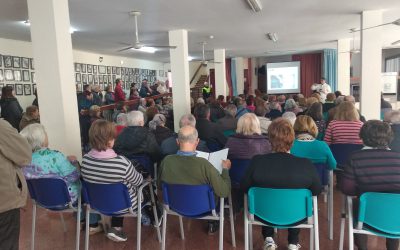La Unidad de VIOGEN de la Policía Local de Elda ofrece una charla sobre violencia de género en el CEAM