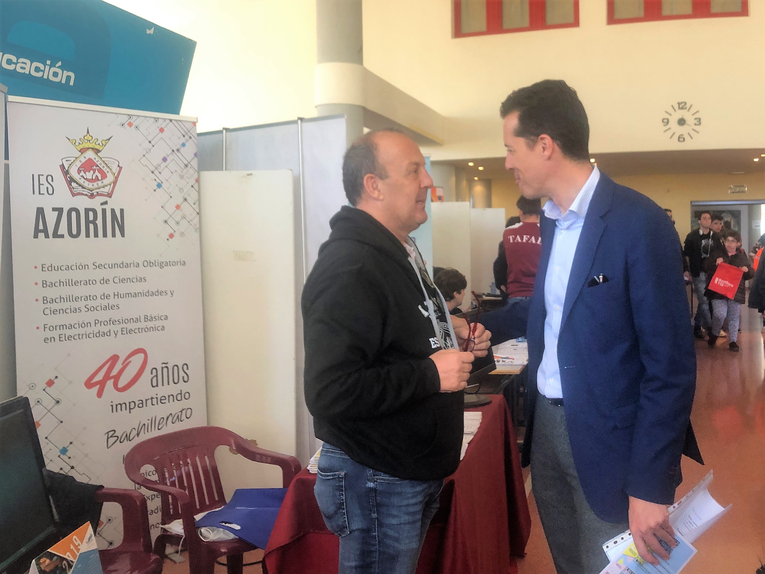 Miles de estudiantes y más de 50 entidades participan en el Baúl del Estudiante inaugurado hoy