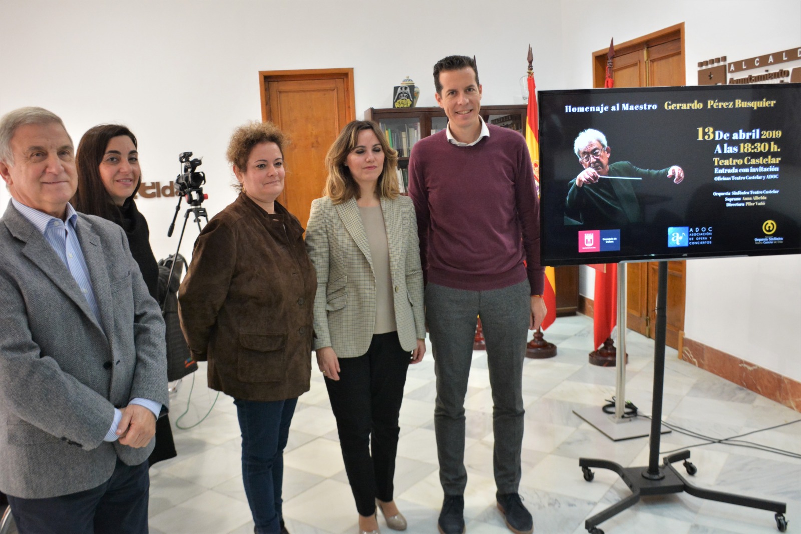 El músico eldense Gerardo Pérez Busquier recibirá un homenaje en el Teatro Castelar