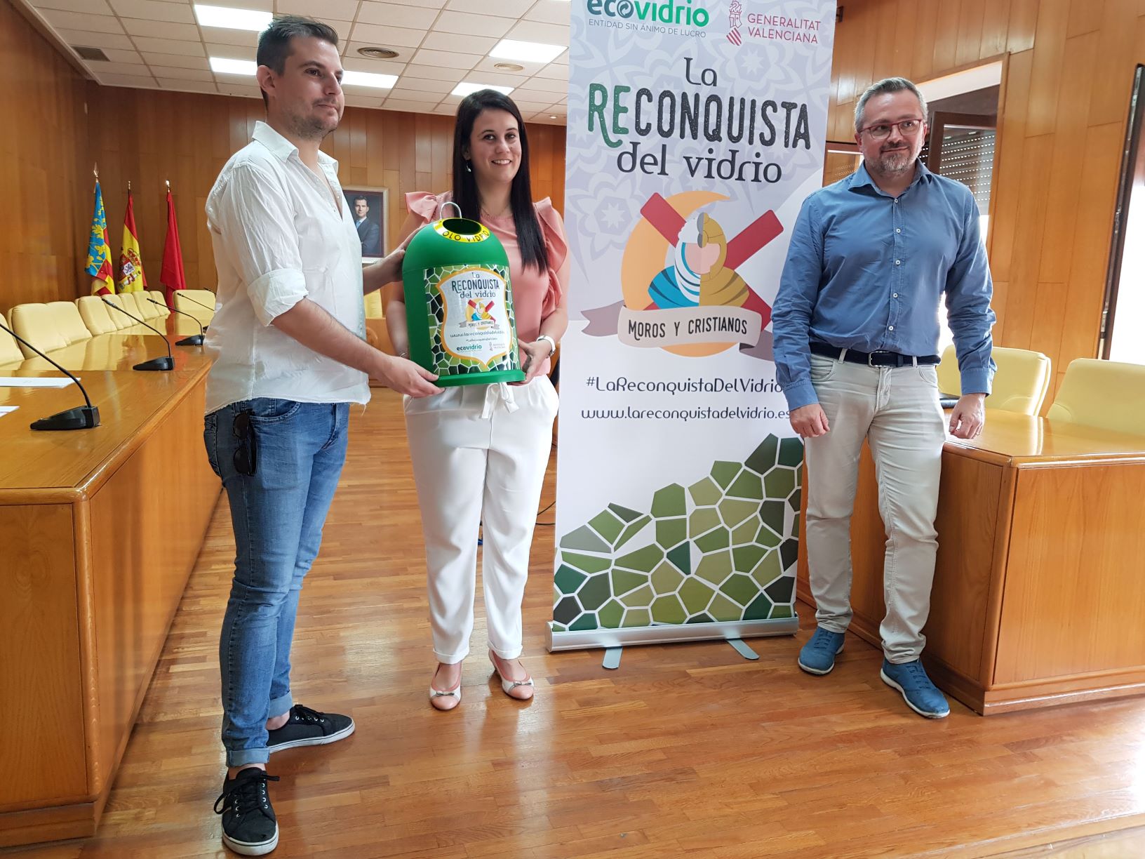 Las comparsas de Moros y Cristianos de Elda reciclan cerca de 135.300 envases de vidrio durante las fiestas