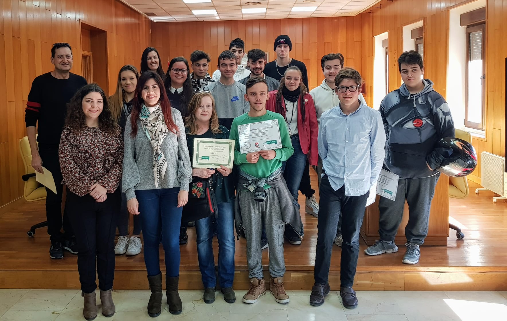 El Ayuntamiento de Elda entrega los certificados a los chicos y chicas que han completado el Programa JOOP