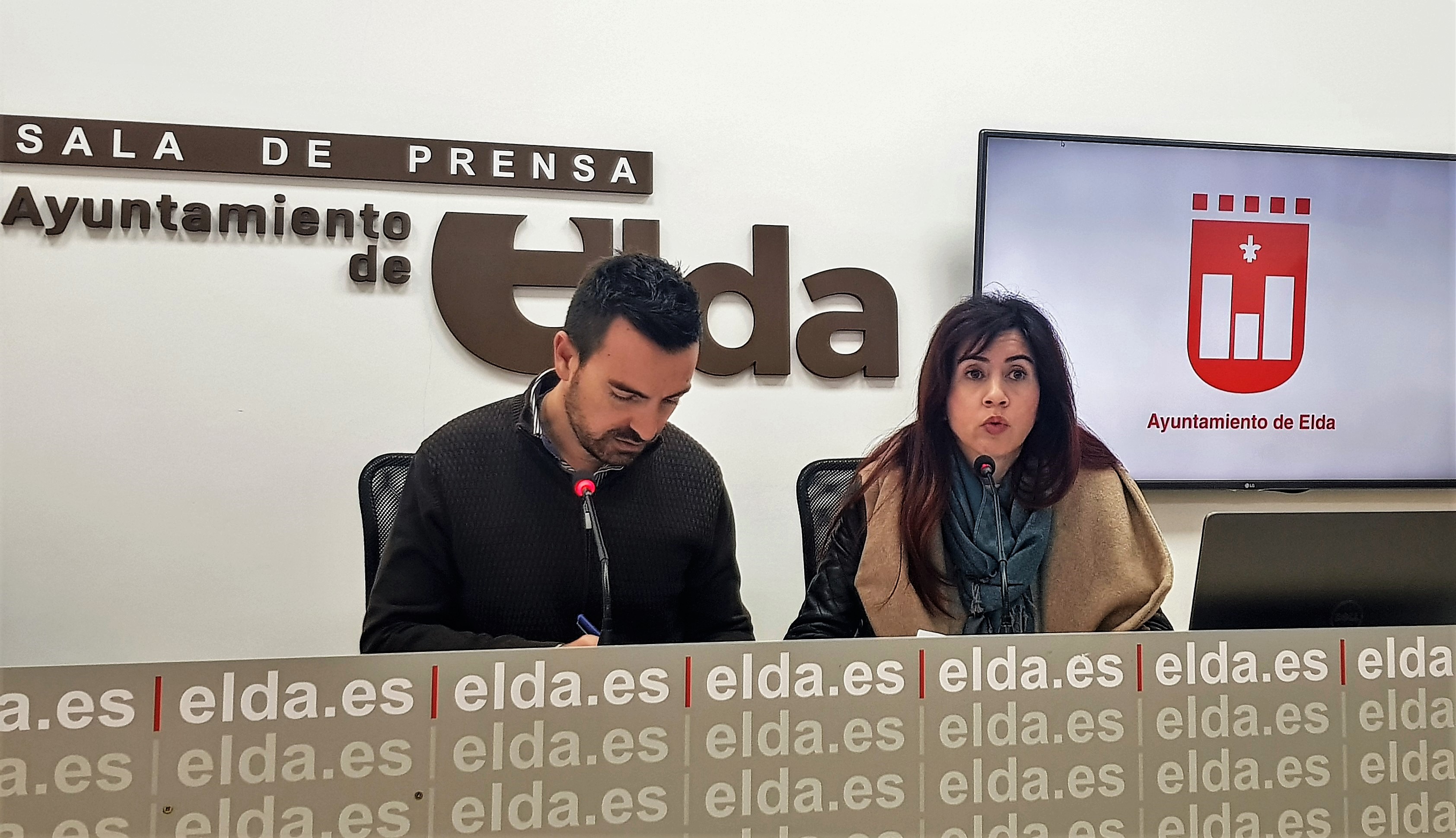 El Ayuntamiento de Elda concede 100 becas de 200 euros cada una para transporte universitario