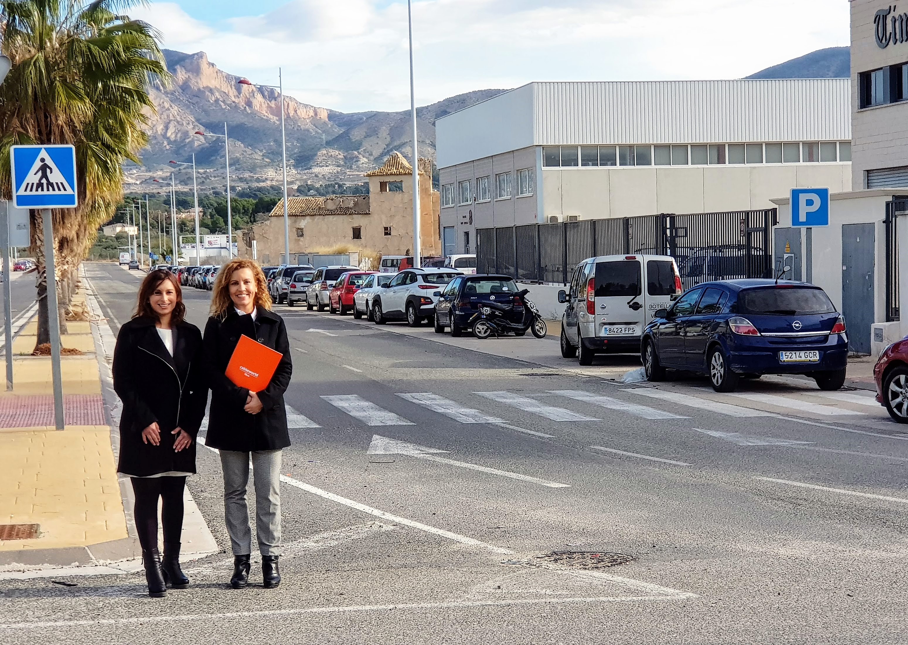 Las empresas instaladas en el Polígono Industrial Finca Lacy ya tienen fibra óptica a su disposición