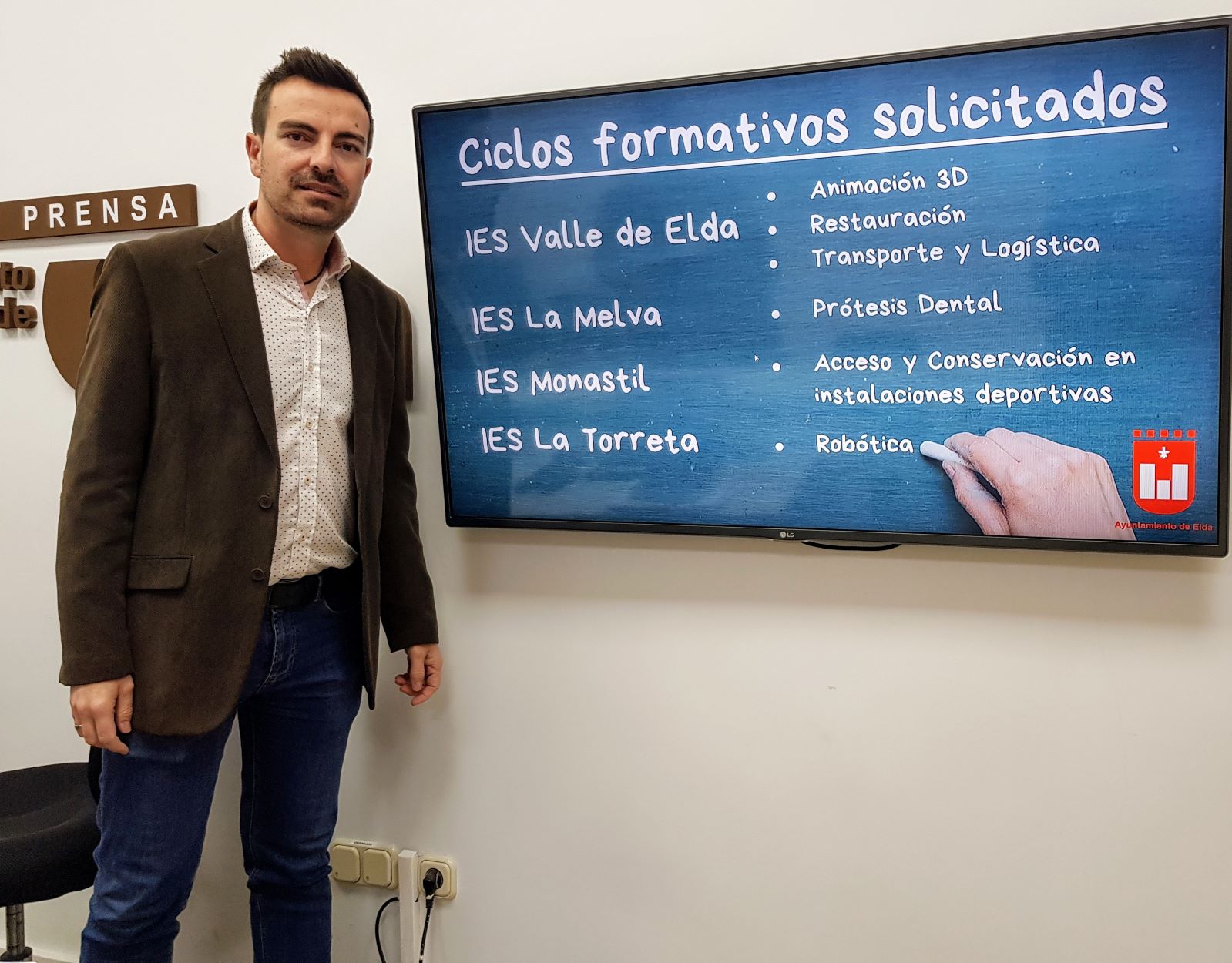 El Ayuntamiento de Elda solicita la implantación de seis nuevos ciclos formativos de FP en los institutos de la ciudad