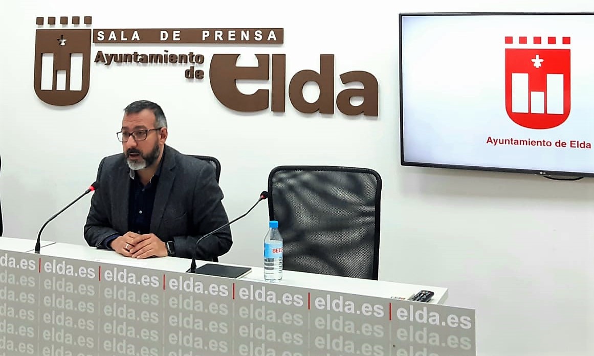 El gobierno local crea dos nuevas comisiones para debatir las políticas tributarias y las contratas municipales