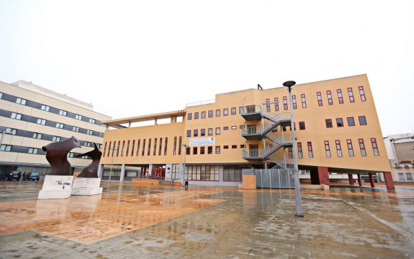 El Ayuntamiento de Elda cede el Centro Cívico y Social para la campaña de donación de sangre del Centro de Transfusiones