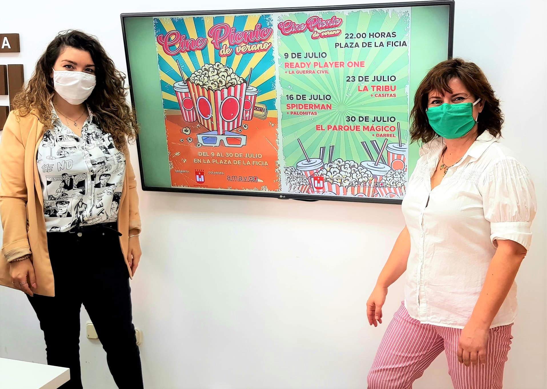 El Ayuntamiento de Elda recupera el cine de verano con proyecciones al aire libre en la Plaza de la Ficia durante el mes de julio