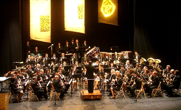 El Ayuntamiento de Elda aprueba el convenio de colaboración con la AMCE Santa Cecilia con una subvención de 86.000 euros