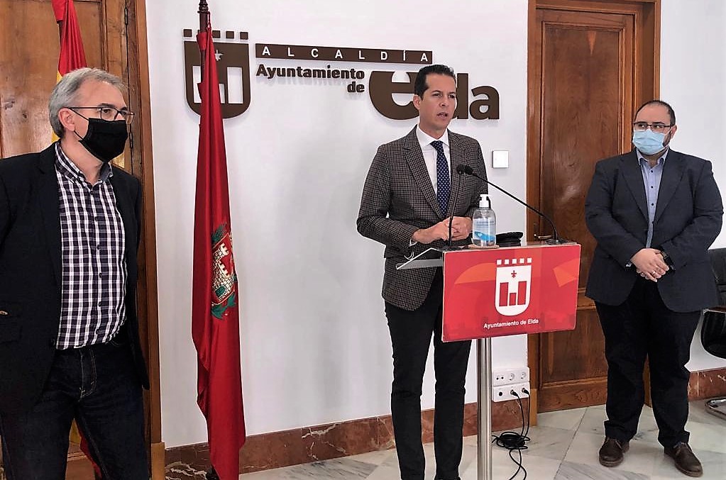 El Ayuntamiento de Elda anuncia la convocatoria de catorce plazas de empleo público con una tasa de reposición del 110%