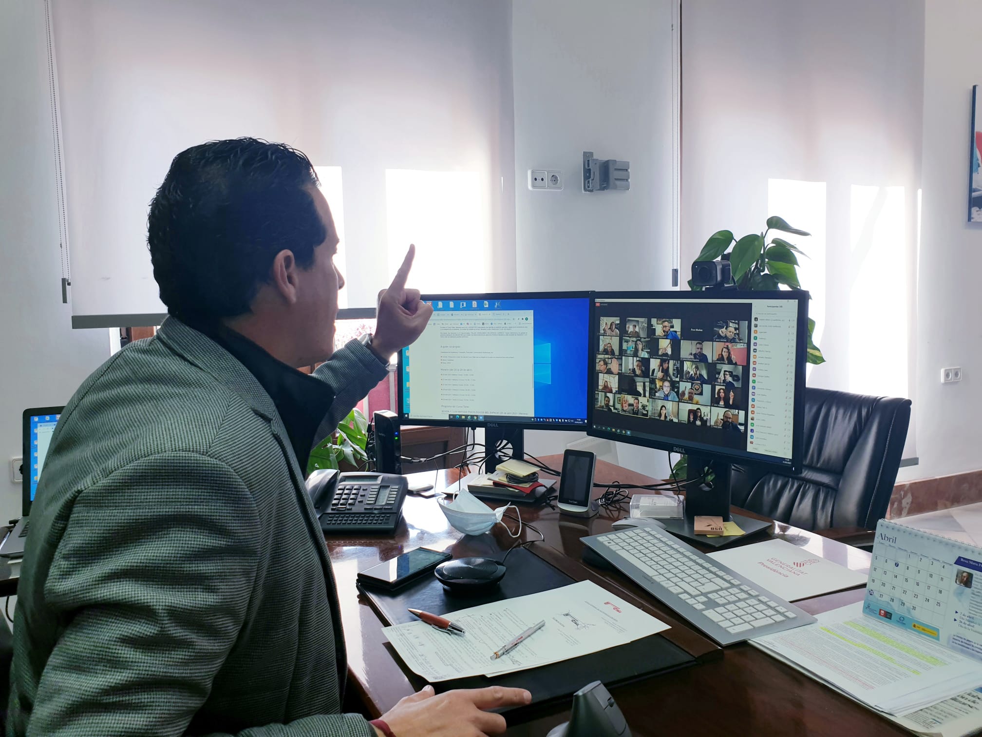 El Pleno Municipal aprueba por unanimidad una moción para que la industria del calzado, marroquinería y componentes pueda acceder al plan de ayudas directas del Gobierno