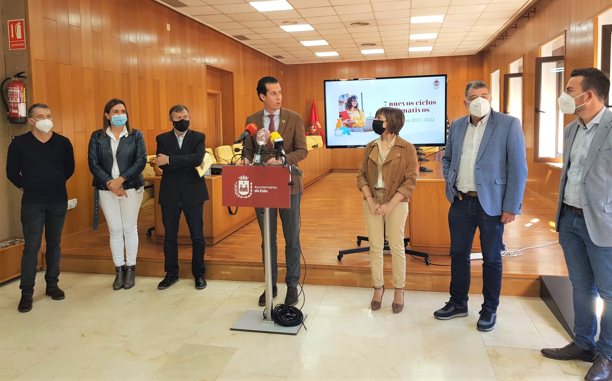 Elda se consolida como ‘ciudad de la FP’ con la puesta en marcha de otros siete ciclos formativos en sus cuatro centros educativos