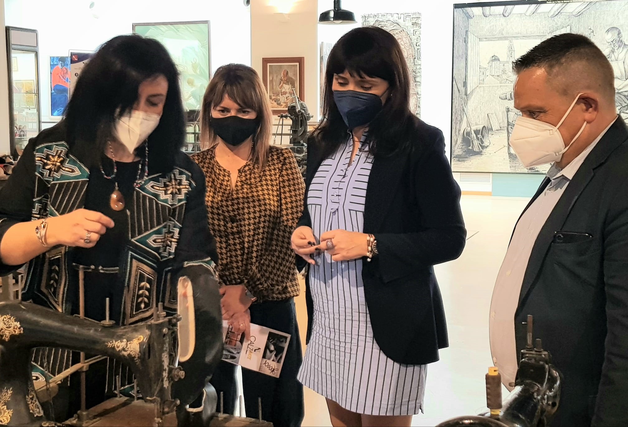 El Ayuntamiento de Elda y la Diputación de Alicante se comprometen a abrir líneas de colaboración para mejorar el Museo del Calzado