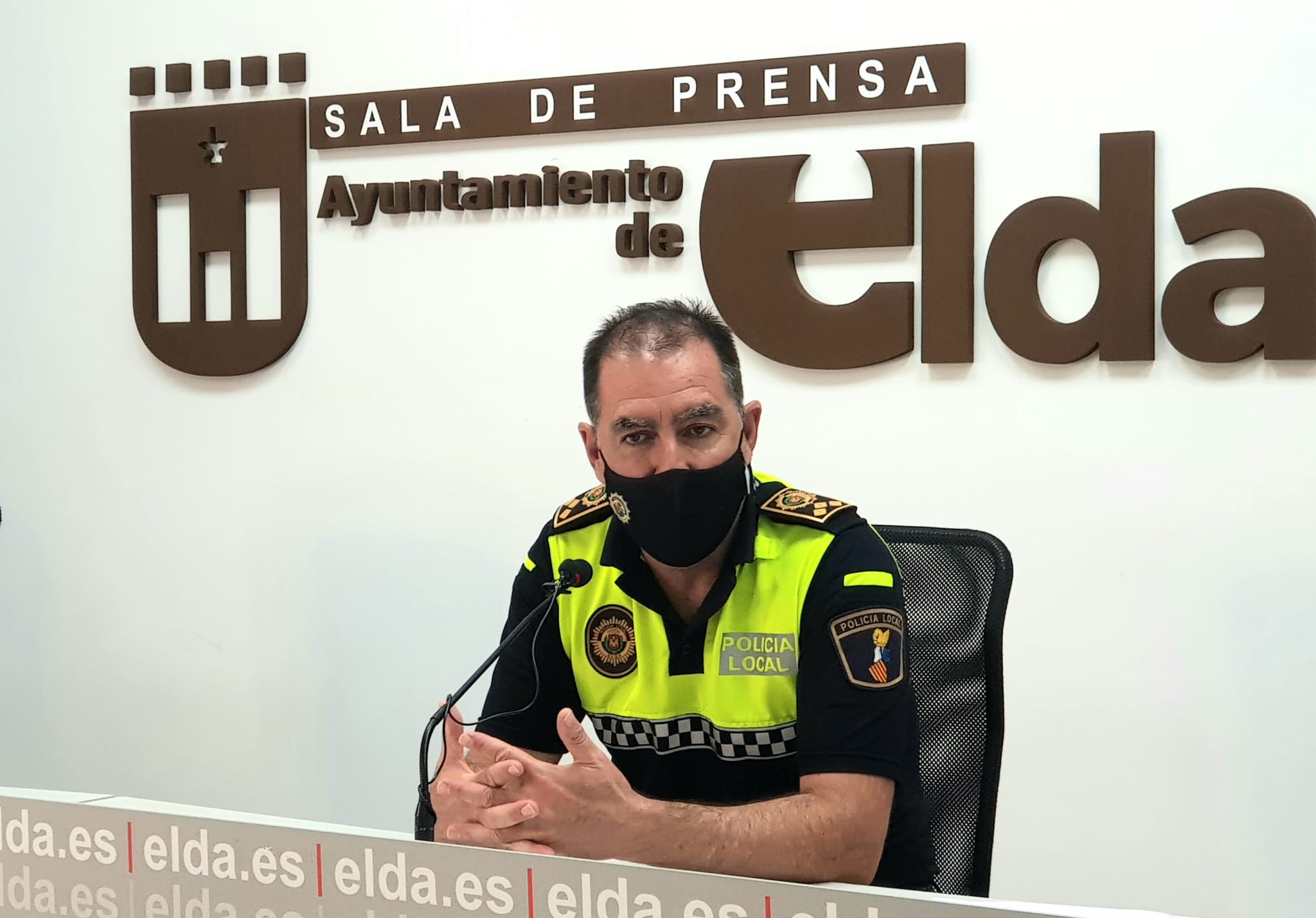 La Policía Local reforzará la vigilancia para que no haya actividades en los cuartelillos y realizará controles aleatorios de alcoholemia