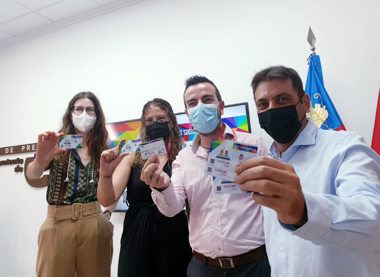 La Agrupación Local de Ampas de Elda pone en marcha un carné de socio que permite obtener descuentos en más de cien comercios