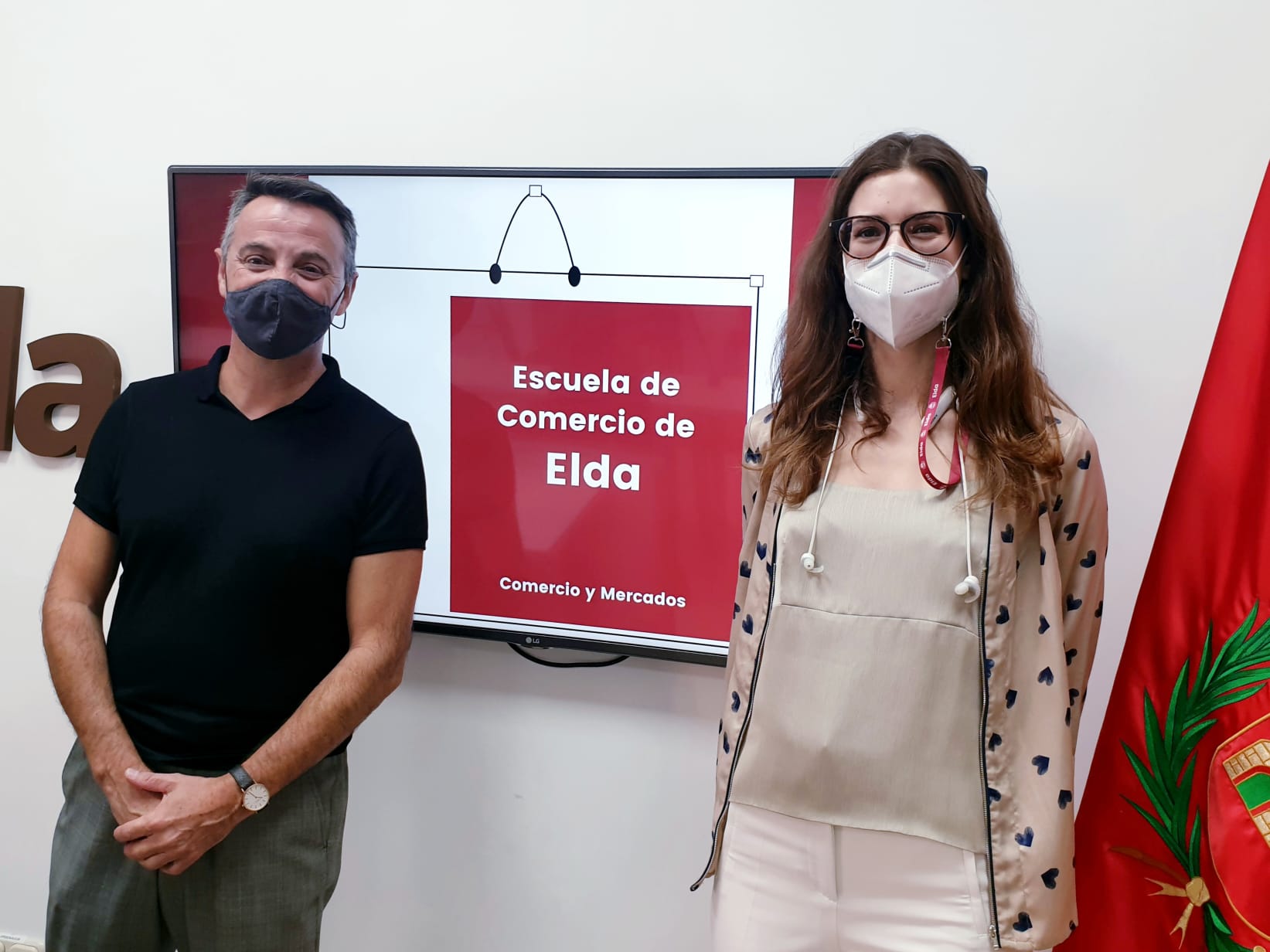 El Ayuntamiento de Elda ofrece de manera gratuita una Escuela de Comercio dirigida a establecimientos y negocios de la ciudad que quieran mejorar su competitividad