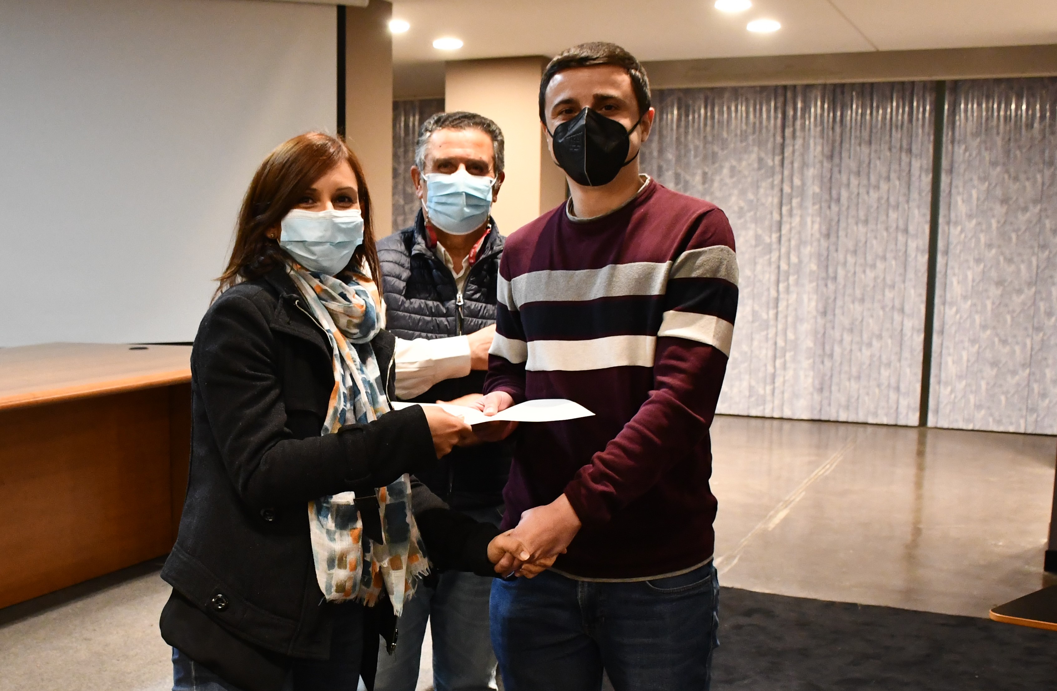 La Sede Universitaria de Elda entrega los galardones de la segunda edición de los Premios a la Investigación Joven