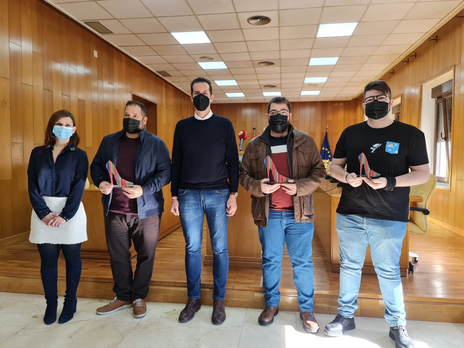 El Ayuntamiento de Elda e IDELSA entregan los premios a los ganadores del concurso #Elda2030