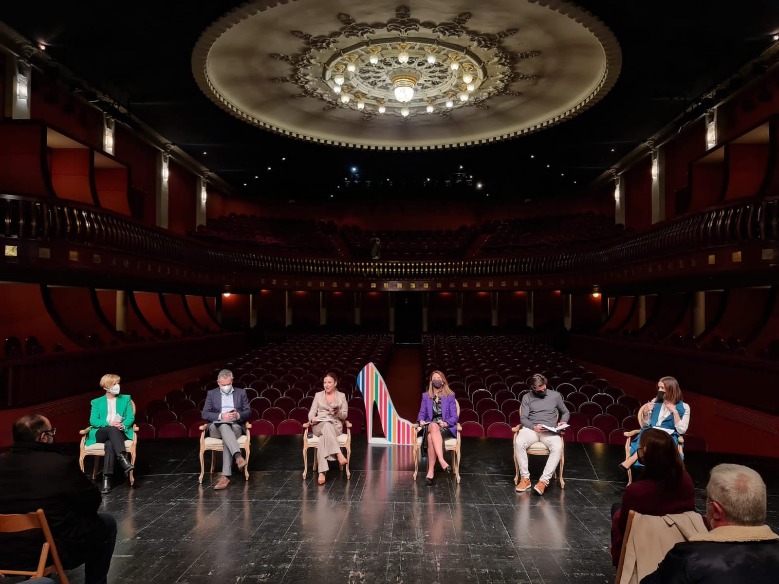 La cuarta mesa de trabajo del Plan Estratégico Elda2030 analiza las claves para la consolidación de la ciudad como polo económico