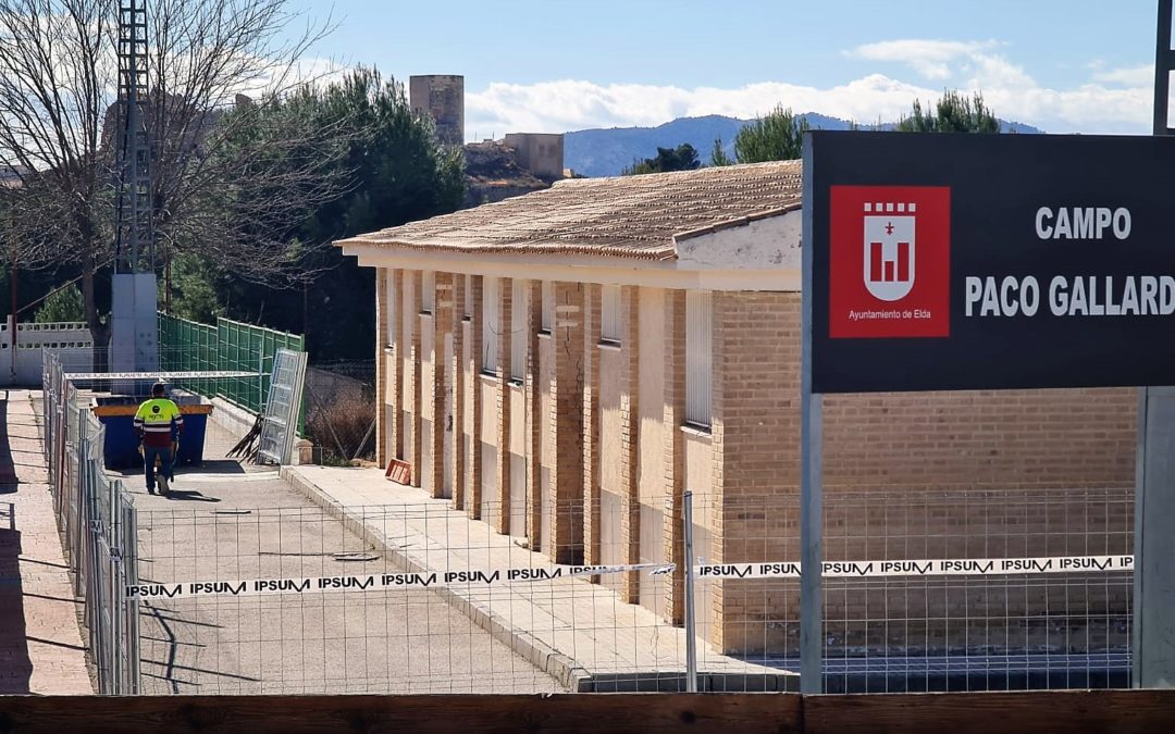 El Ayuntamiento de Elda comienza los trabajos de remodelación y modernización de los vestuarios de los Campos de La Sismat