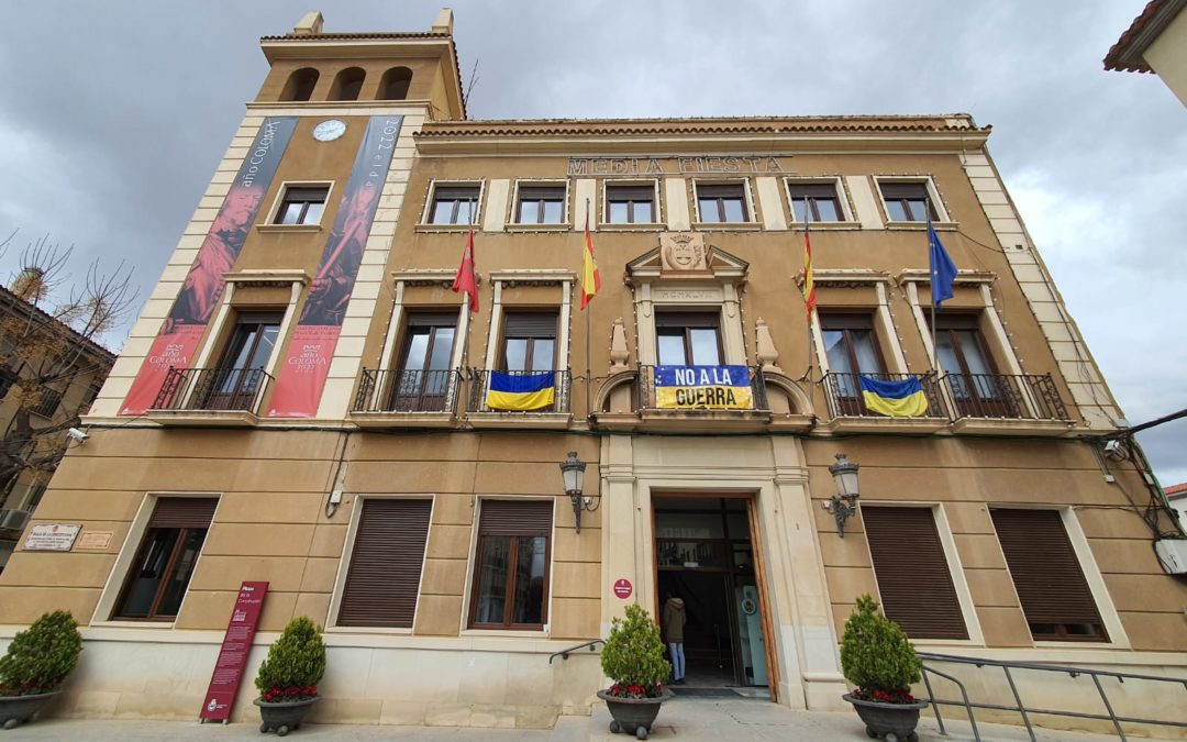 Las cinco familias ucranianas que han llegado ya a Elda huyendo de la guerra empezarán a recibir clases de castellano esta semana para acelerar su integración social y laboral