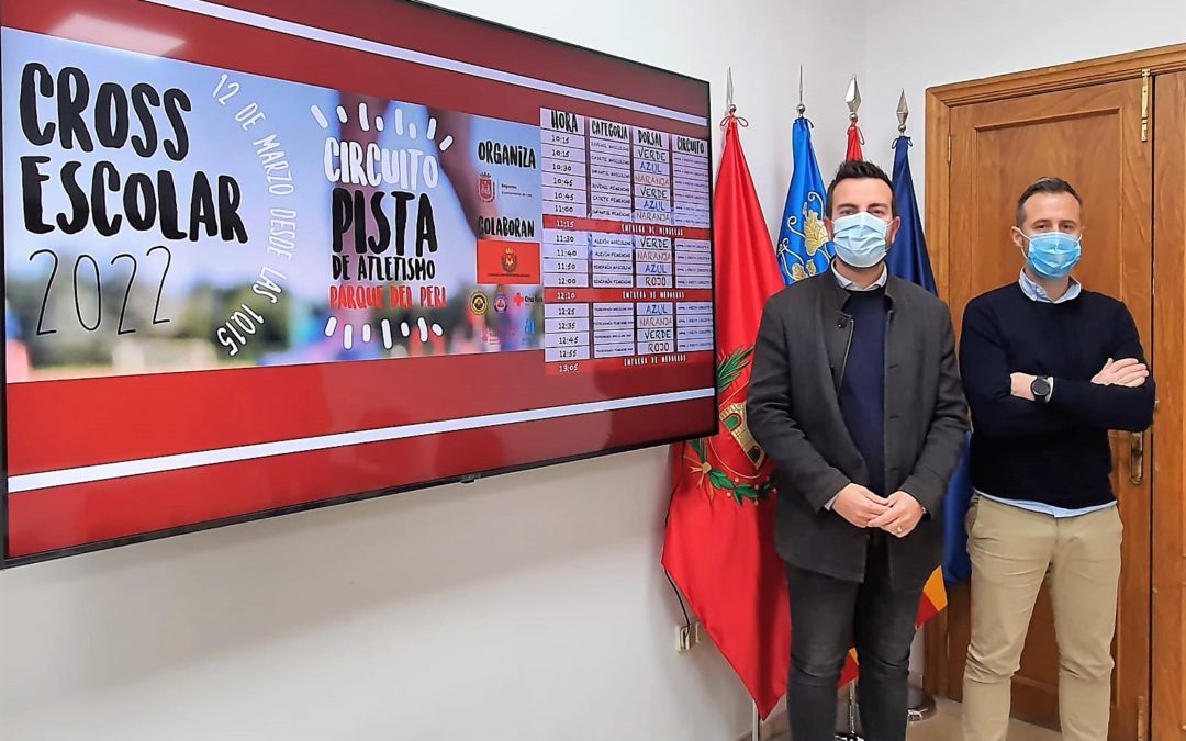 Cerca de 1.000 niños y niñas de Elda participan este sábado en el Cross Escolar que regresa tras la suspensión en 2021 por la pandemia