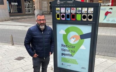 El Ayuntamiento de Elda instala ‘miniecoparques’ por la ciudad para fomentar el reciclaje de pequeños residuos domésticos