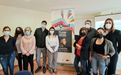 Elda recupera el Baúl del Estudio y del Empleo como escaparate para dar a conocer a la juventud la oferta formativa y laboral que tiene a su disposición en la ciudad