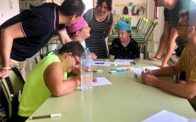 El Ayuntamiento de Elda y la AMPA del CEE Miguel de Cervantes firman el convenio para mantener la Escuela de Verano