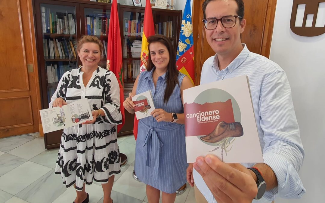 El Ayuntamiento edita un cancionero que recopila temas populares eldenses que se interpretan durante las Fiestas Mayores