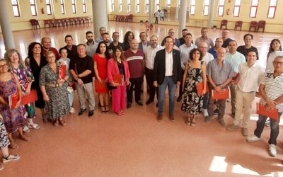 El Ayuntamiento de Elda reafirma su compromiso con la estabilización del empleo y 41 funcionarios y funcionarias municipales toman posesión de sus plazas