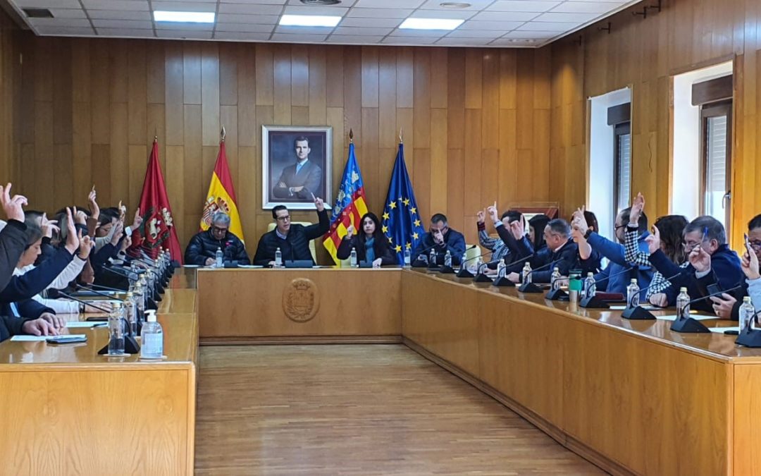 El Pleno Municipal acuerda por unanimidad el nombramiento de Ana María Sánchez como Hija Predilecta de Elda