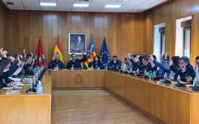 El Pleno Municipal acuerda por unanimidad el nombramiento de Ana María Sánchez como Hija Predilecta de Elda