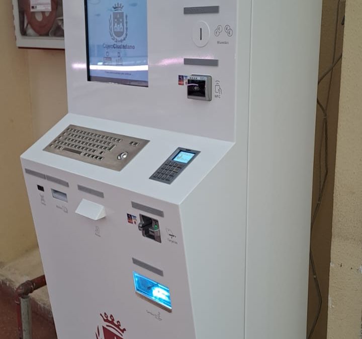 Instalado en el Mercado Central de Elda un cajero automático para el pago de tasas y precios públicos municipales