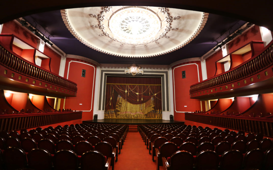 El Ayuntamiento de Elda es galardonado con el Premio Tablas 2022 de la Comunidad Valenciana por su apoyo al teatro amateur