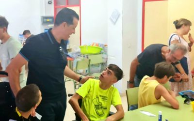 El Ayuntamiento de Elda mantiene el convenio con el Ampa del CEE Miguel de Cervantes que permite que los niños y niñas de 21 familias disfruten en verano de actividades de ocio