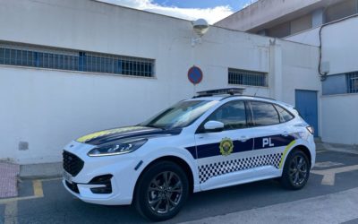 El Ayuntamiento de Elda incorpora un nuevo coche patrulla de motorización híbrida a la flota de la Policía Local