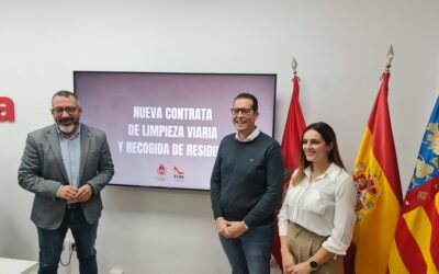 El nuevo contrato de limpieza y recogida de residuos de Elda incluye importantes mejoras del servicio para incrementar su eficacia y satisfacer las necesidades de la ciudad
