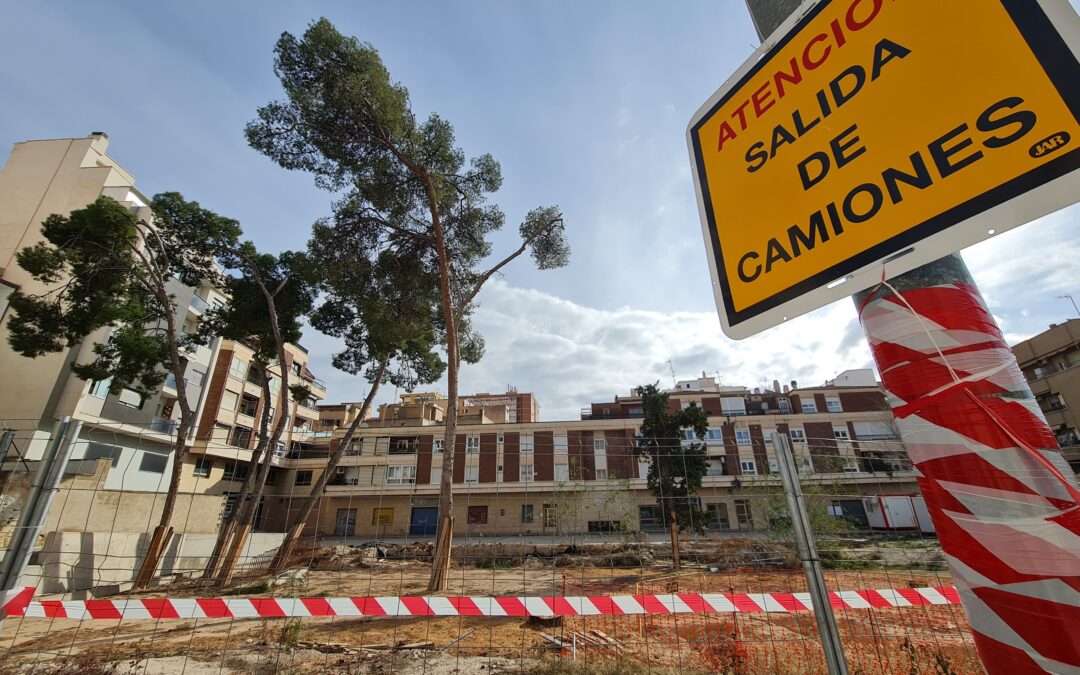 Las obras de remodelación de la Plaza Joan Miró comenzarán la próxima semana con el objetivo de generar unanueva zona verde de más de 2.500 metros cuadrados en la ciudad