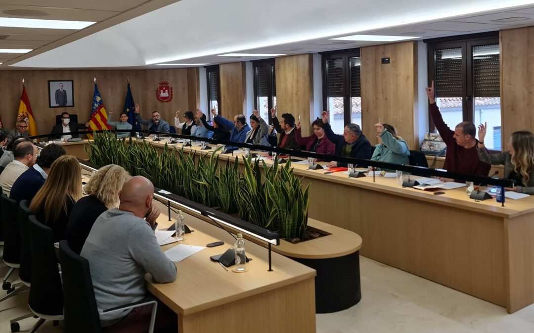 El Pleno aprueba unos Presupuestos que inciden en la apuesta del equipo de gobierno por las políticas sociales, los servicios públicos de calidad y el apoyo al tejido económico de Elda