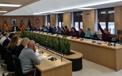 El Pleno aprueba unos Presupuestos que inciden en la apuesta del equipo de gobierno por las políticas sociales, los servicios públicos de calidad y el apoyo al tejido económico de Elda