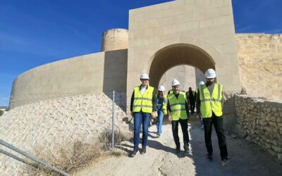El Castillo de Elda será visitable de manera permanente a la finalización de los trabajos de restauración de la barbacana