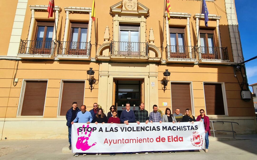 El Ayuntamiento de Elda se suma al minuto de silencio en señal de repulsa por el asesinato machista de una mujer en Alfaz del Pi