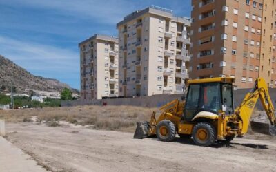 El Ayuntamiento de Elda organiza la recogida de alimentos, agua y productos de higiene personal para los afectados por la DANA